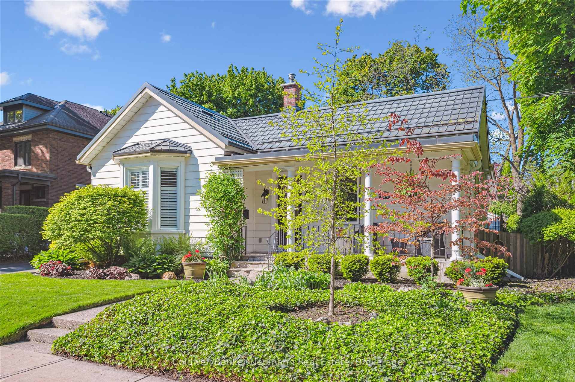Photo 4 of 104 Stuart Street, Guelph, St. George's — HOMEH