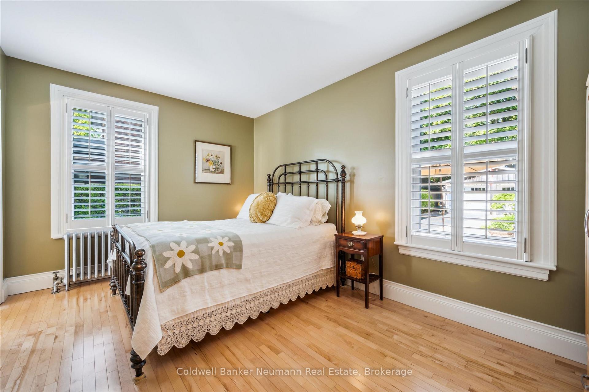 Photo 17 of 104 Stuart Street, Guelph, St. George's — HOMEH