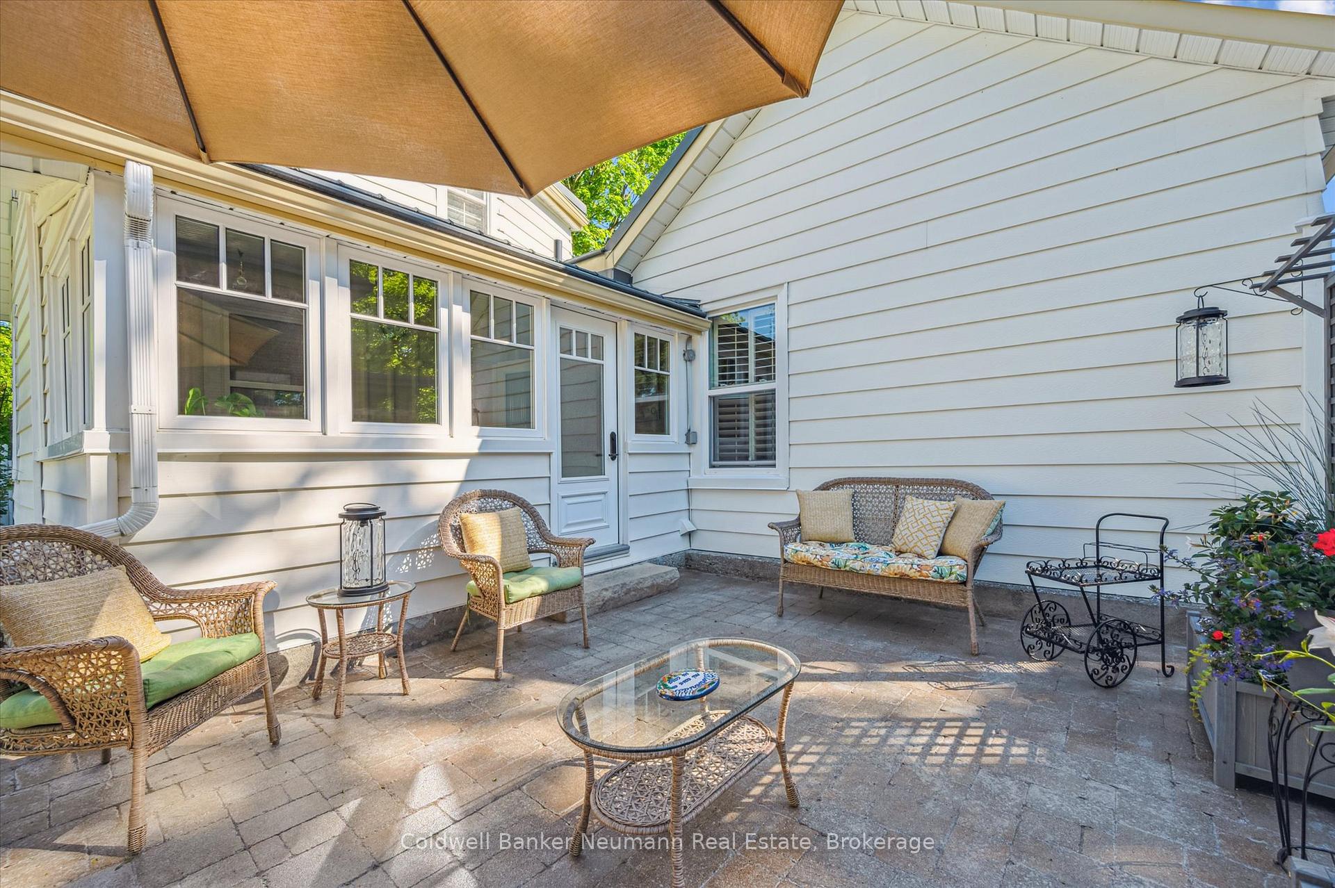 Photo 78 of 104 Stuart Street, Guelph, St. George's — HOMEH