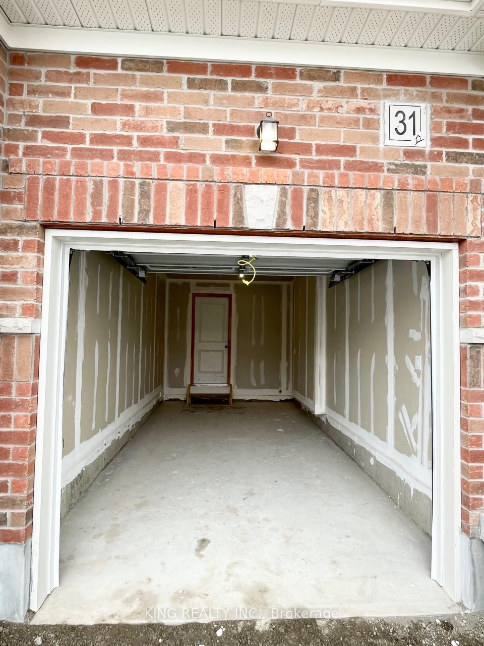Photo 3 of 31 Elsegood Drive, Guelph, Kortright East — HOMEH