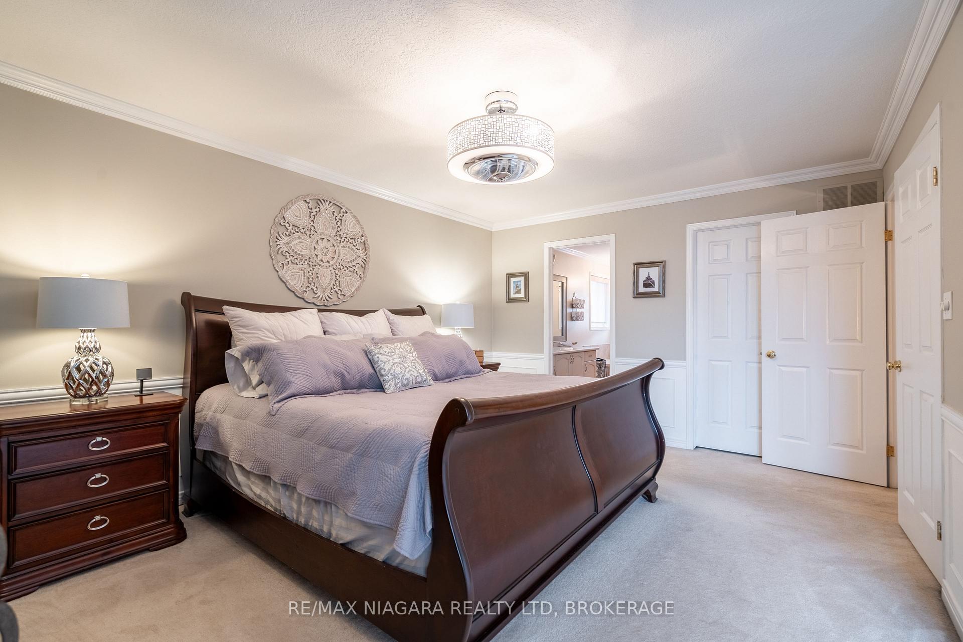 Photo 27 of 63 Hickory Crescent, Grimsby, Grimsby West — HOMEH