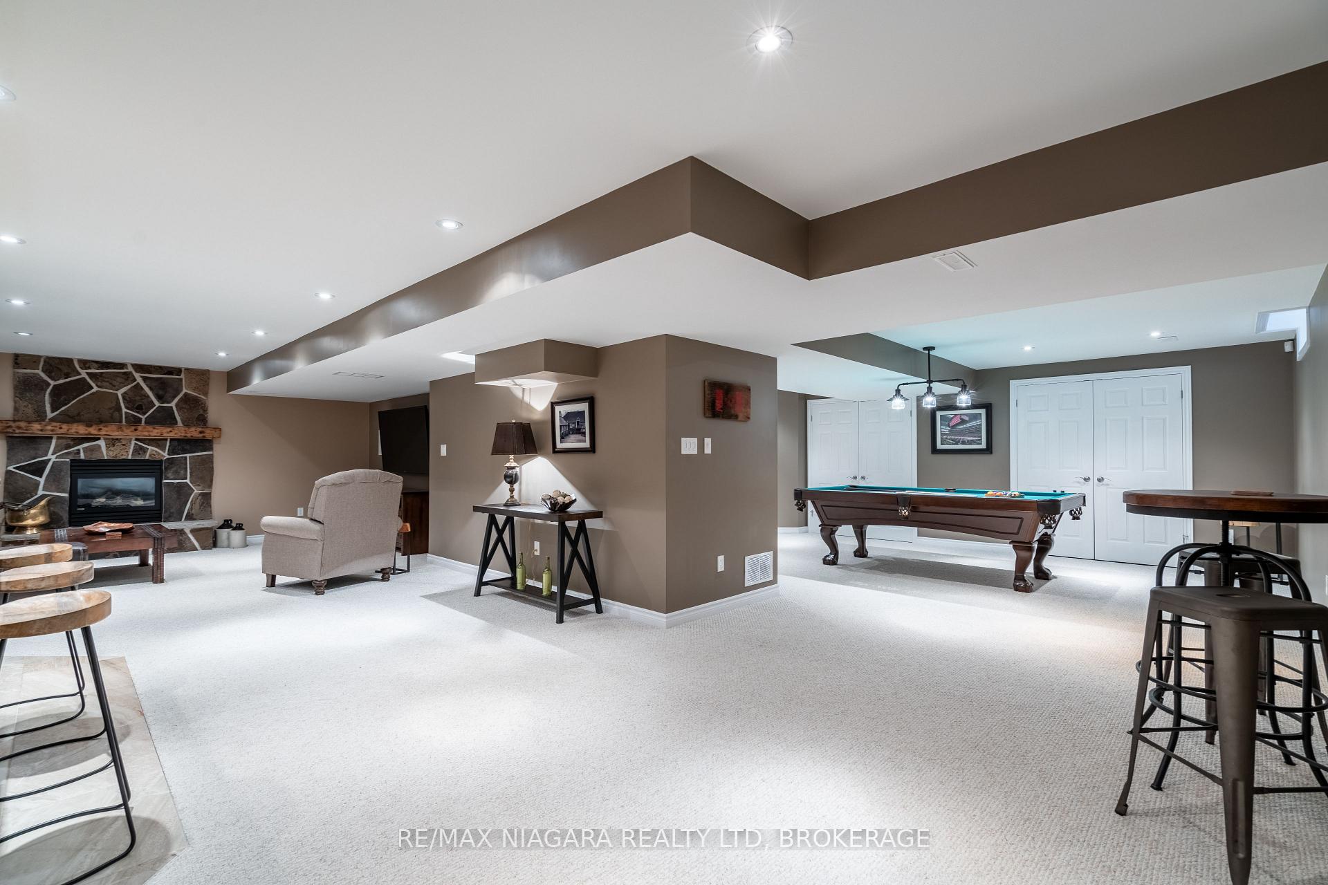 Photo 38 of 63 Hickory Crescent, Grimsby, Grimsby West — HOMEH