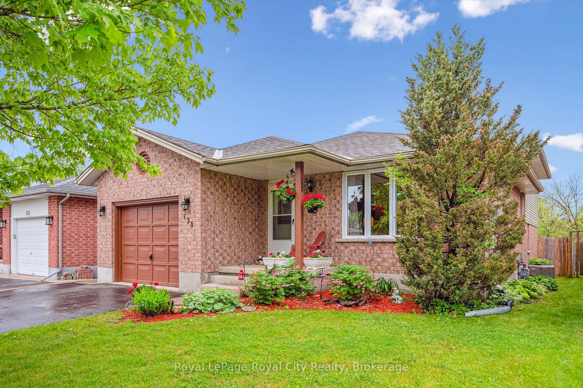 Photo 1 of 138 Pheasant Run Drive, Guelph, Kortright Hills — HOMEH