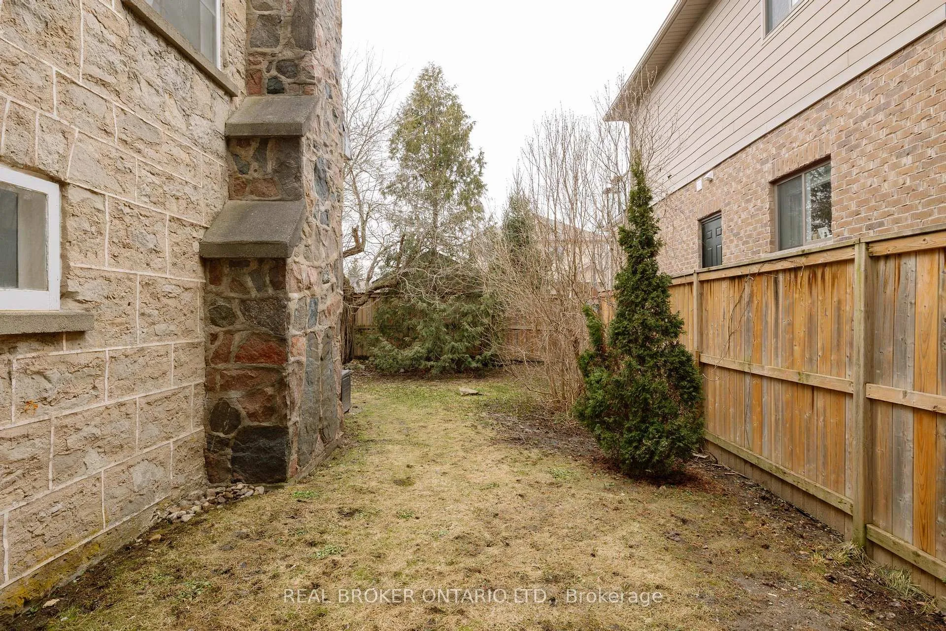 Photo 33 of 145 Garafraxa Street E, Centre Wellington, Fergus — HOMEH