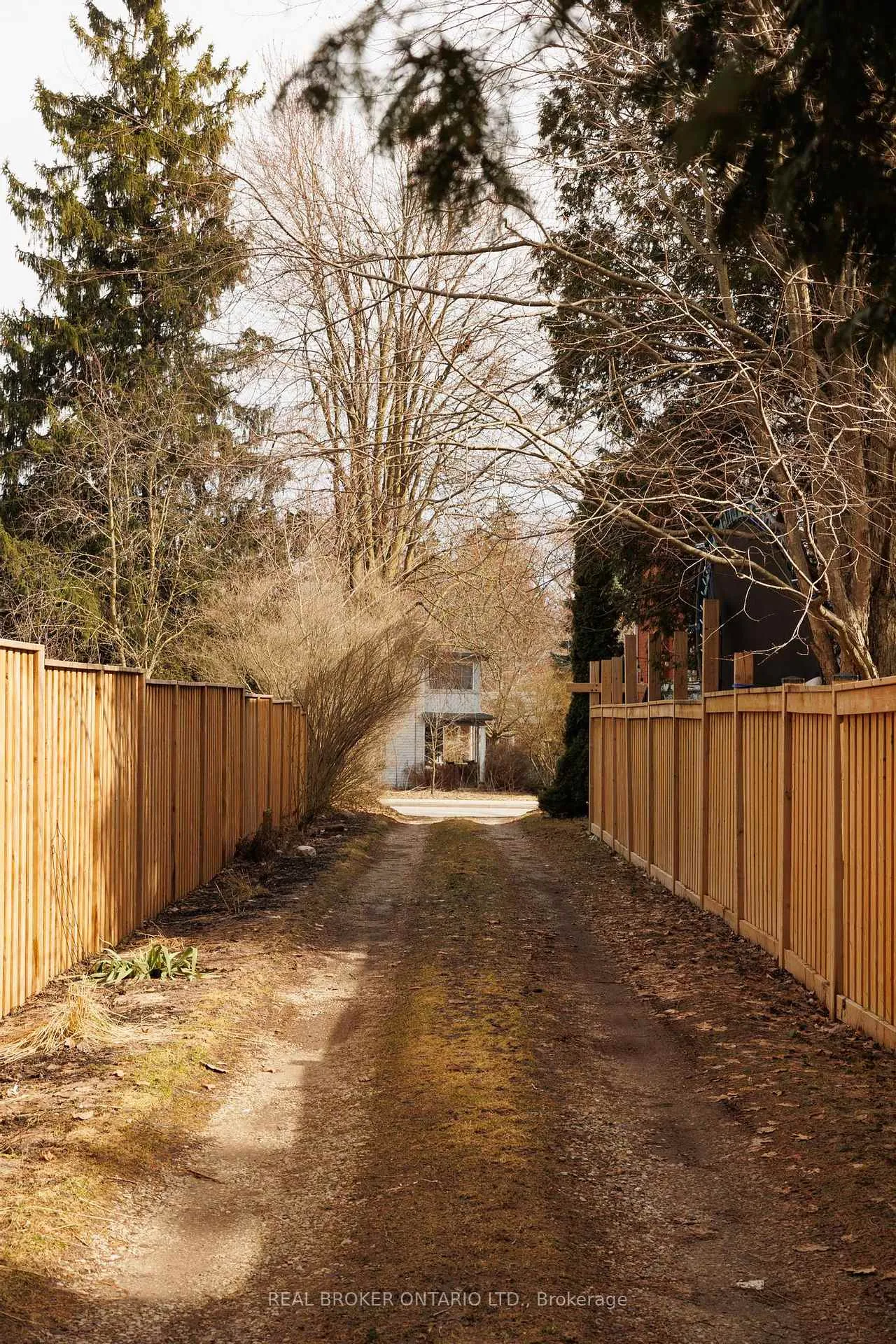 Photo 35 of 145 Garafraxa Street E, Centre Wellington, Fergus — HOMEH