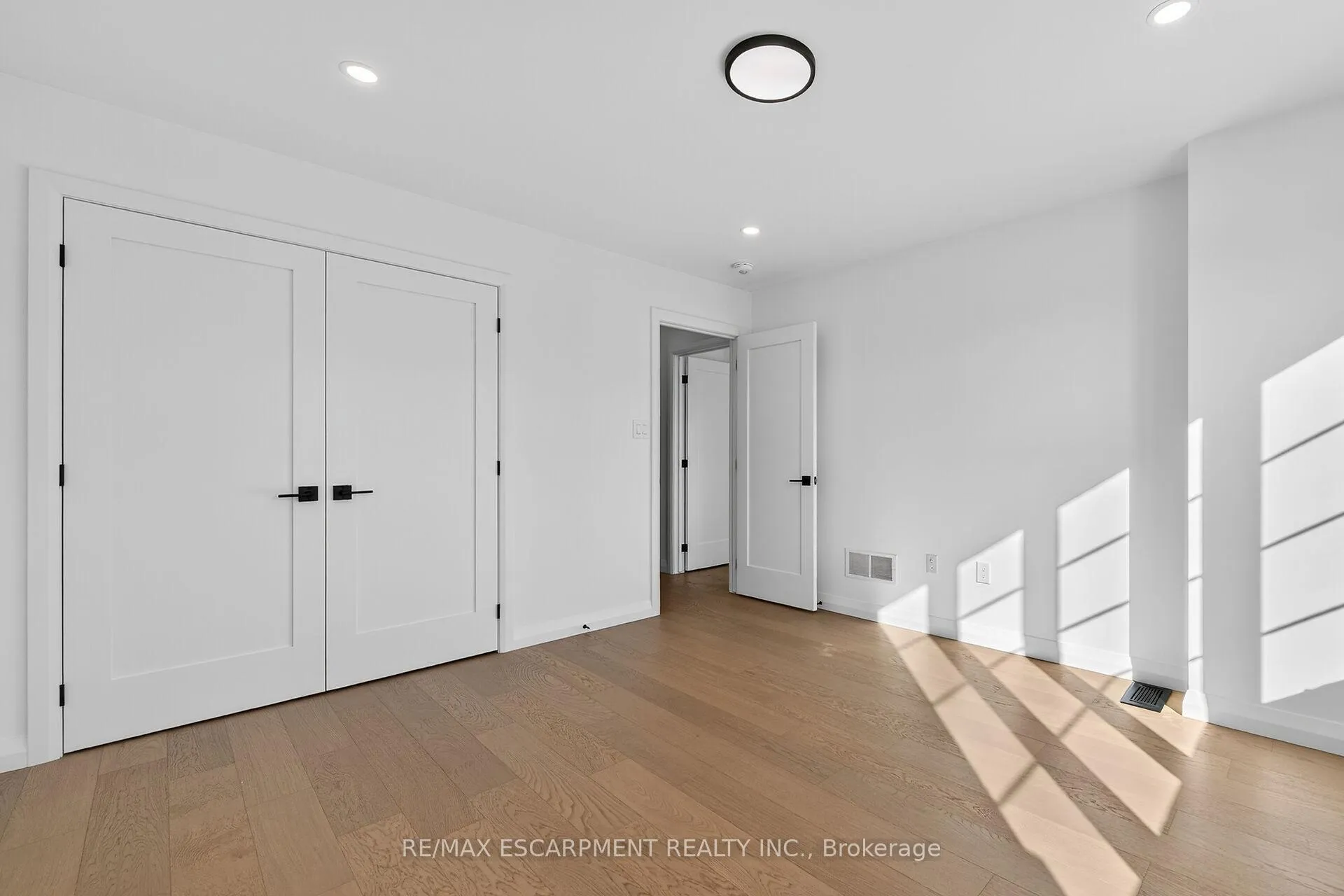 Photo 43 of 16 Sagewood Drive, Hamilton, Sheldon — HOMEH