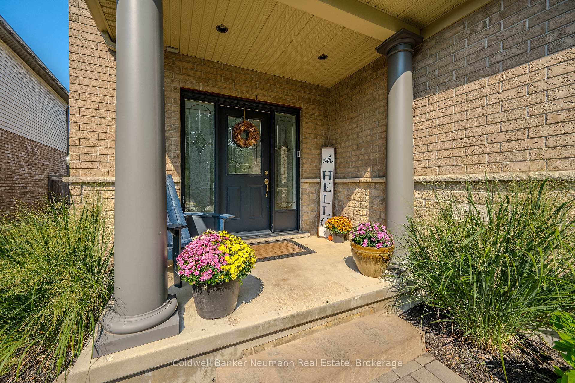 Photo 2 of 44 Hall Avenue, Guelph, Pineridge/Westminster Woods — HOMEH