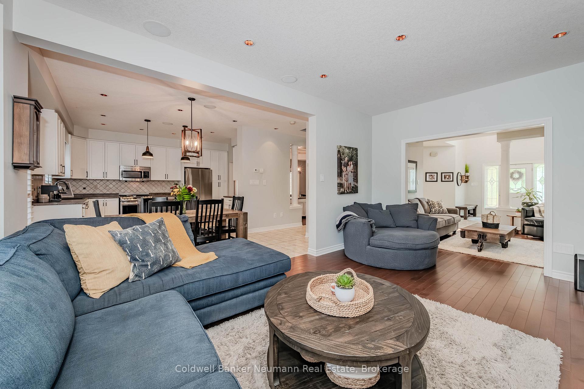 Photo 9 of 44 Hall Avenue, Guelph, Pineridge/Westminster Woods — HOMEH