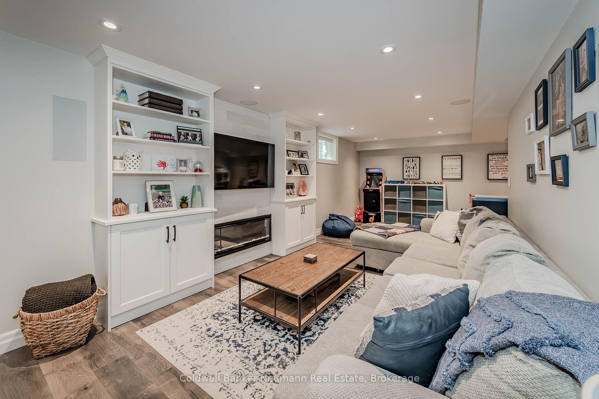 Photo 37 of 44 Hall Avenue, Guelph, Pineridge/Westminster Woods — HOMEH