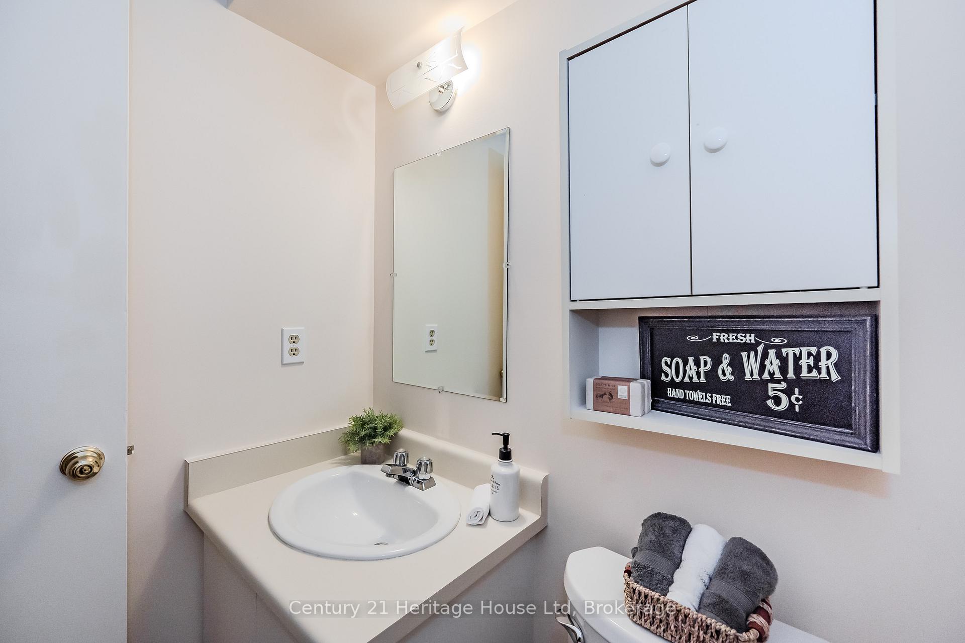 Photo 28 of 1 Christopher Court, Guelph, Kortright West — HOMEH