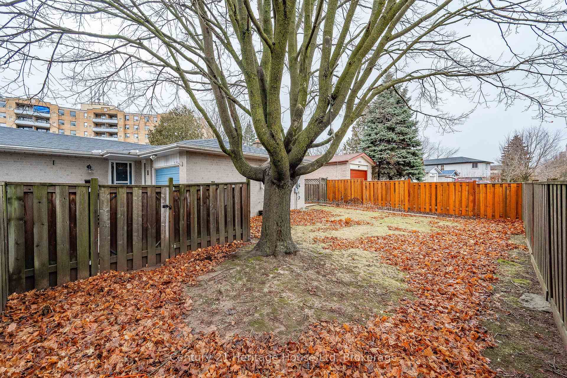 Photo 30 of 1 Christopher Court, Guelph, Kortright West — HOMEH
