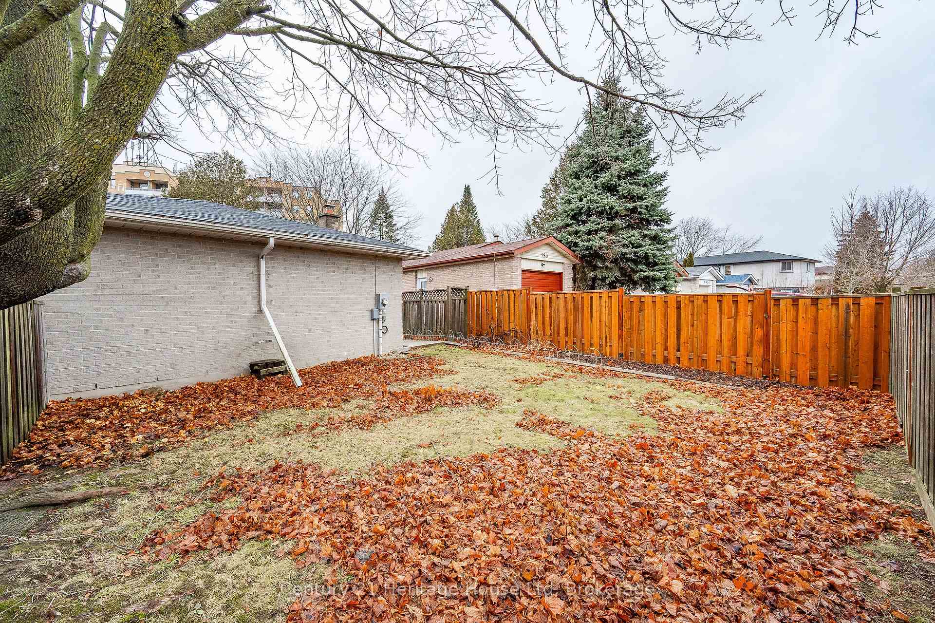Photo 31 of 1 Christopher Court, Guelph, Kortright West — HOMEH