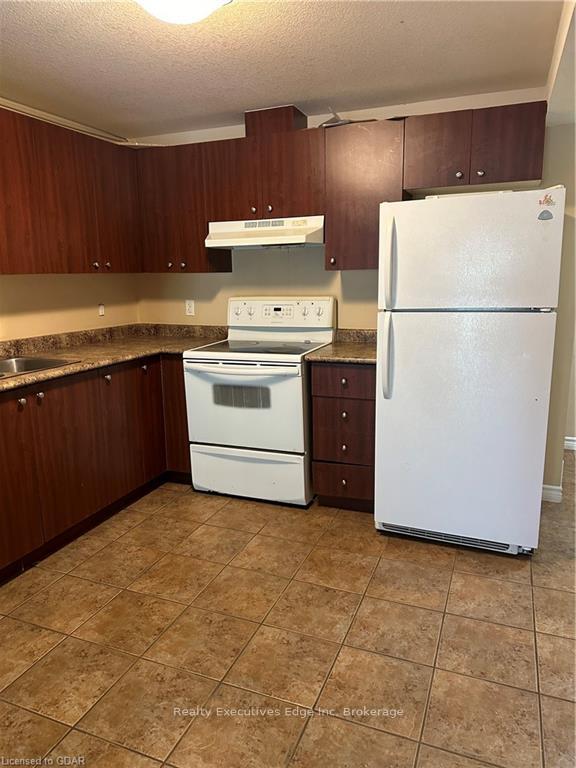 Photo 2 of 193 Clair Road W, Guelph, Clairfields/Hanlon Business Park — HOMEH
