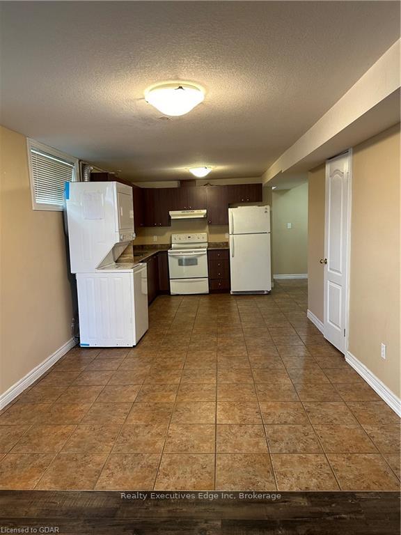 Photo 3 of 193 Clair Road W, Guelph, Clairfields/Hanlon Business Park — HOMEH