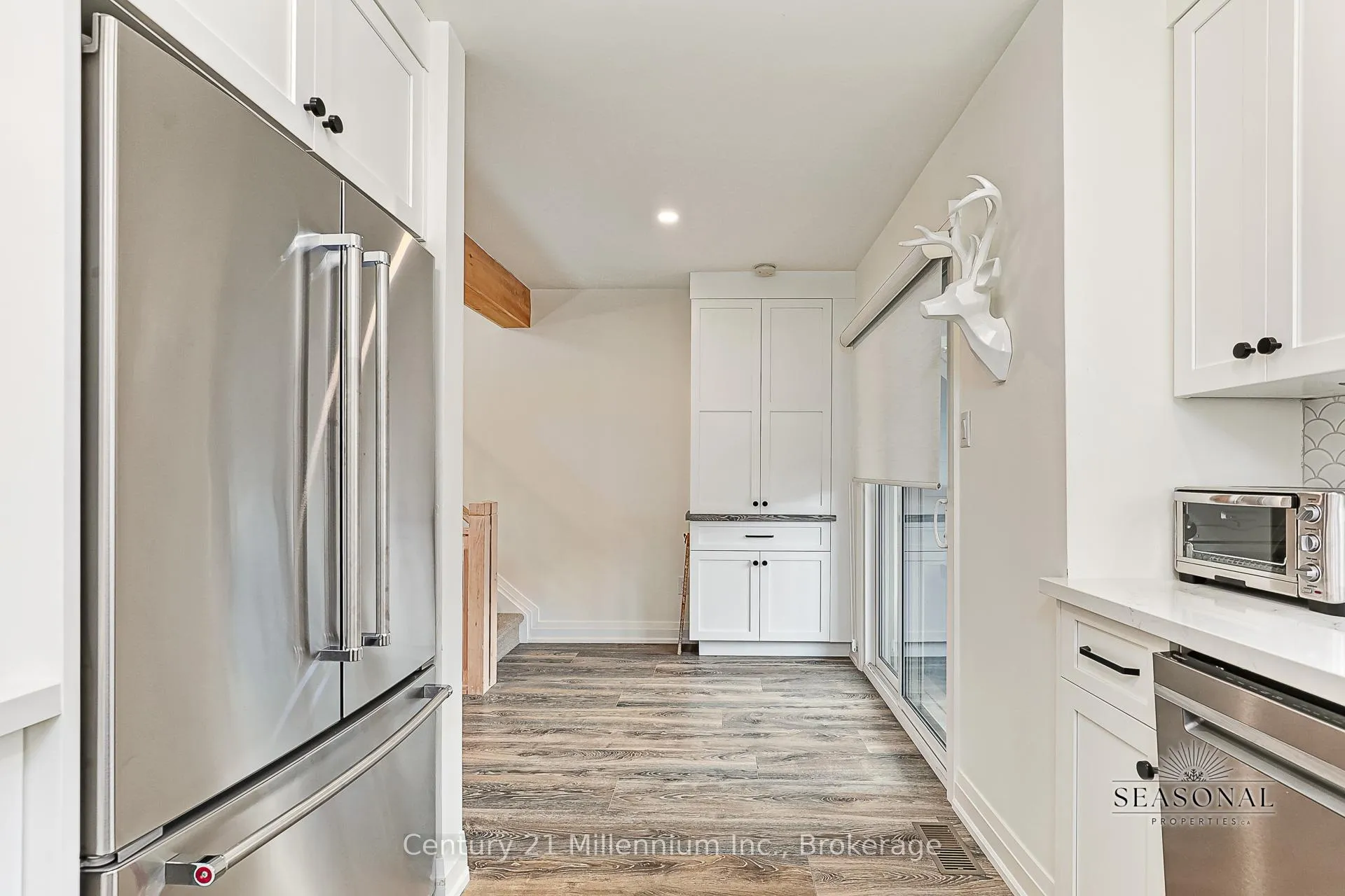 Photo 20 of 31 Starboard Road, Collingwood — HOMEH