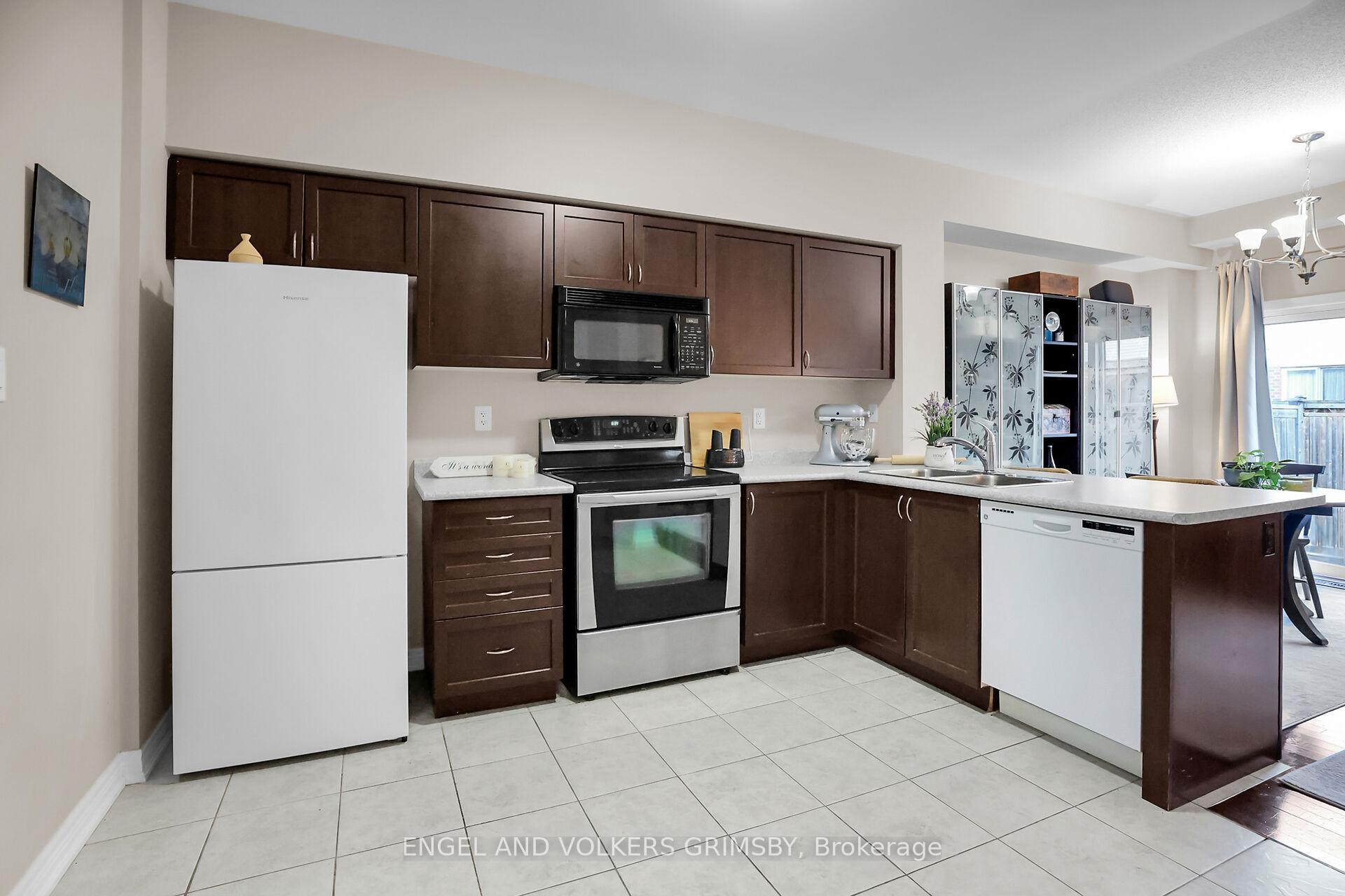 Photo 5 of Unit 51, 541 Winston Road, Grimsby, Grimsby Beach — HOMEH