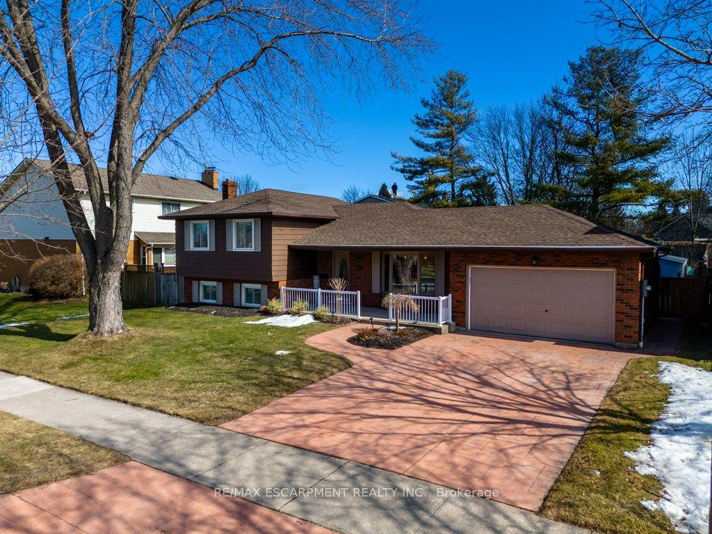 Photo 1 of 28 Bal Harbour Drive, Grimsby, Grimsby Beach — HOMEH