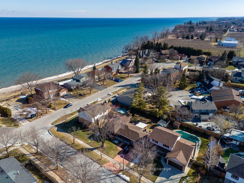 Photo 8 of 28 Bal Harbour Drive, Grimsby, Grimsby Beach — HOMEH