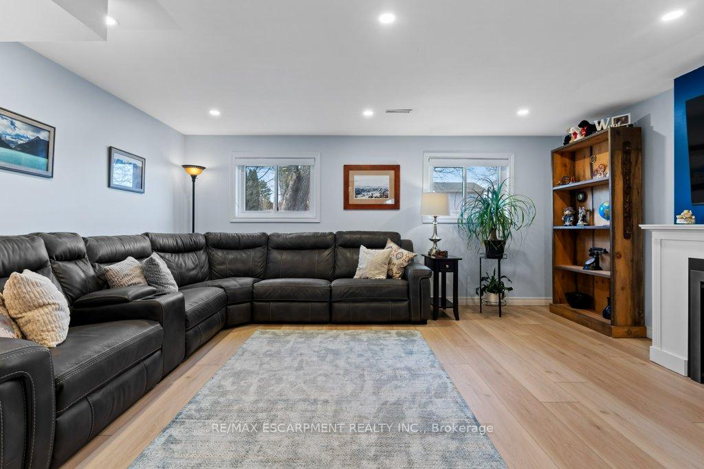 Photo 18 of 28 Bal Harbour Drive, Grimsby, Grimsby Beach — HOMEH