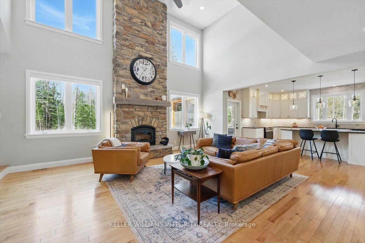 Photo 4 of 838 Glenashton Road, Beckwith, Beckwith Twp — HOMEH