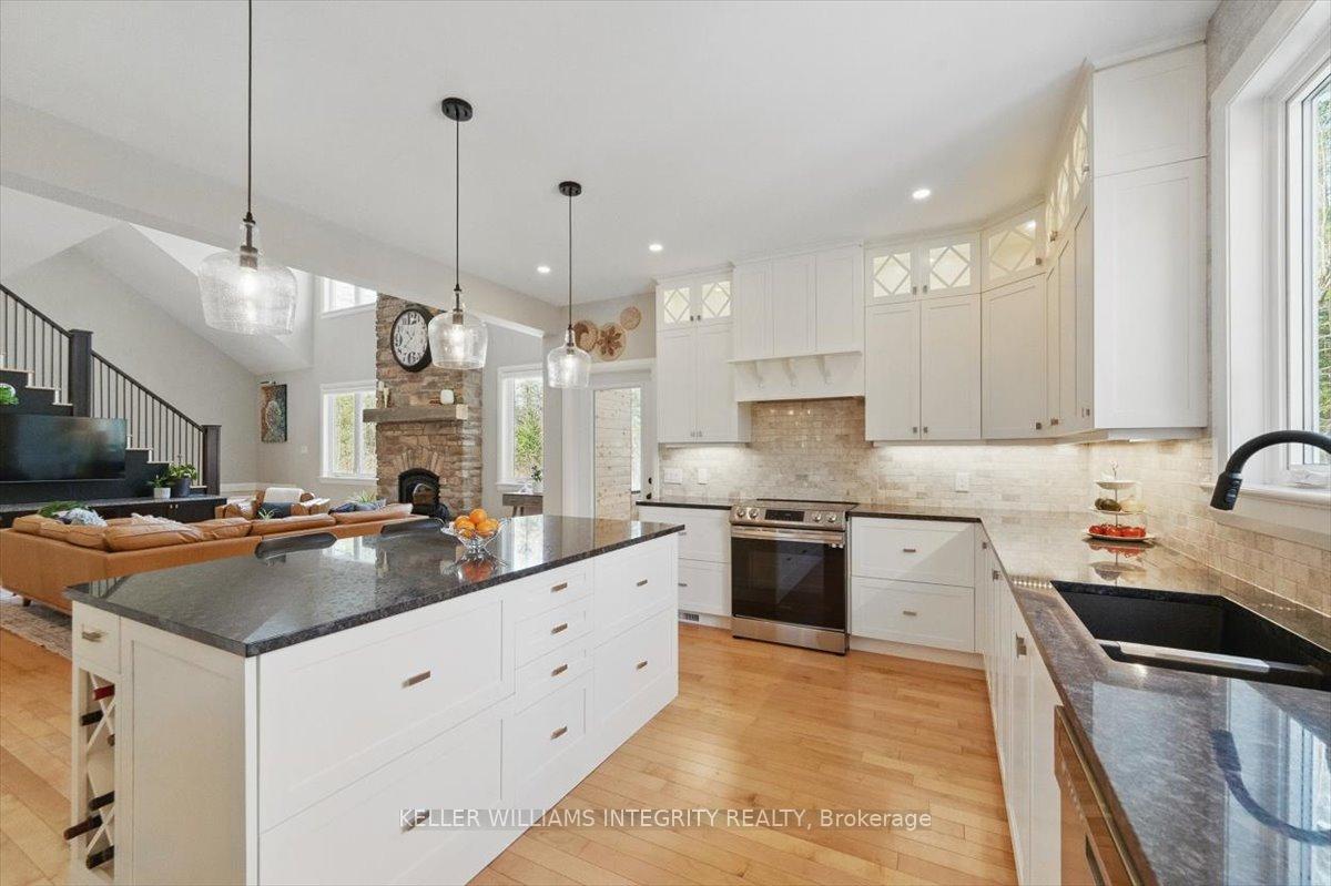 Photo 9 of 838 Glenashton Road, Beckwith, Beckwith Twp — HOMEH