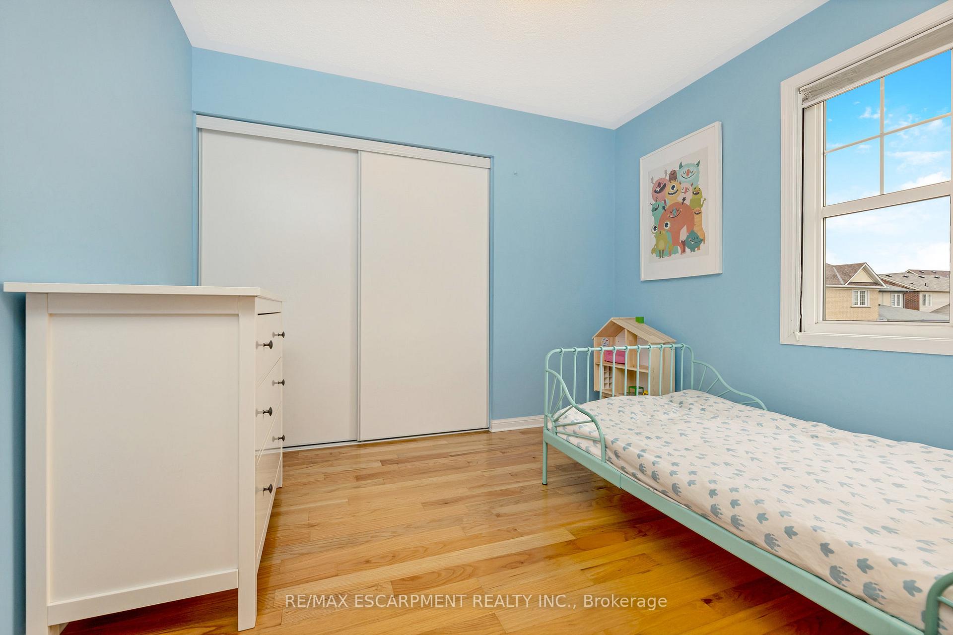 Photo 24 of 279 Leiterman Drive, Milton, Willmott — HOMEH