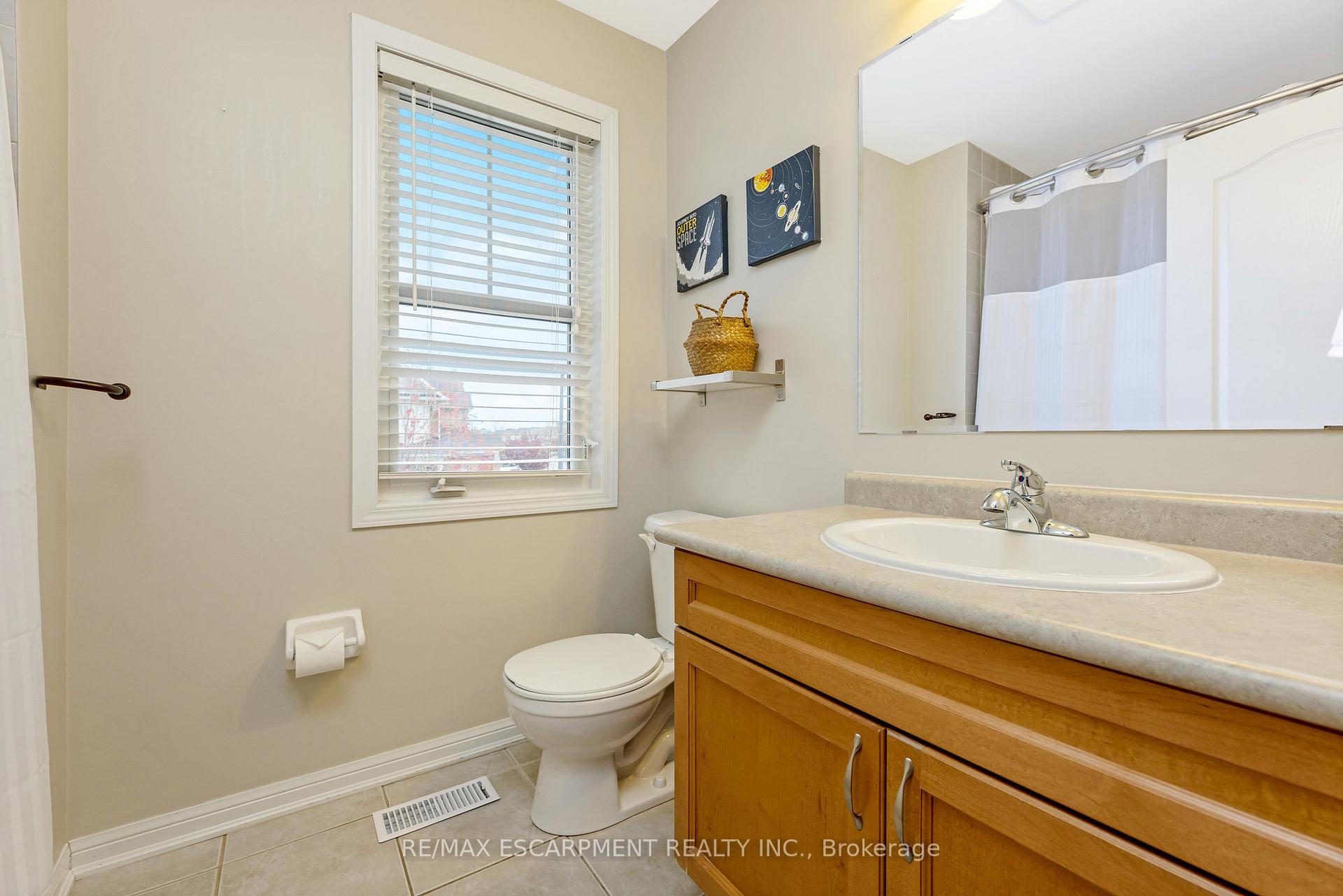 Photo 26 of 279 Leiterman Drive, Milton, Willmott — HOMEH