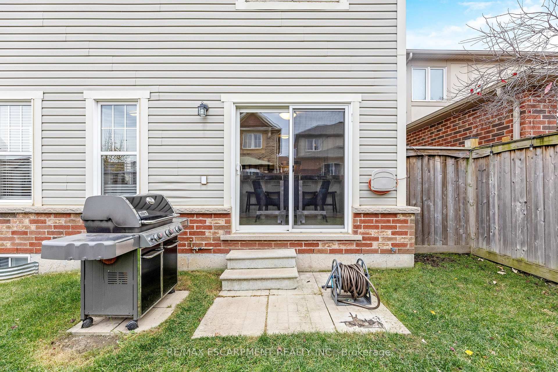 Photo 33 of 279 Leiterman Drive, Milton, Willmott — HOMEH