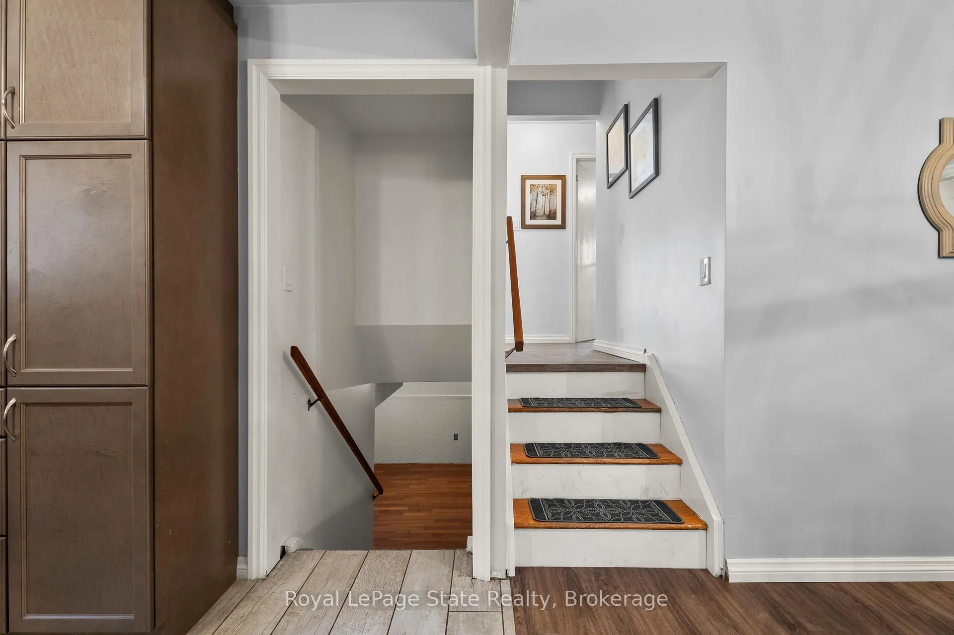 Photo 6 of 215 Berkindale Drive, Hamilton, Riverdale — HOMEH