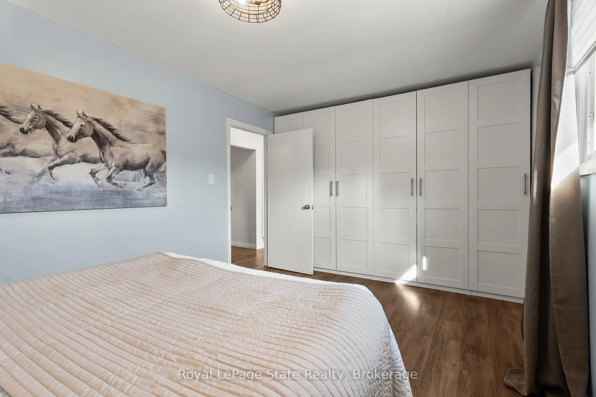 Photo 8 of 215 Berkindale Drive, Hamilton, Riverdale — HOMEH