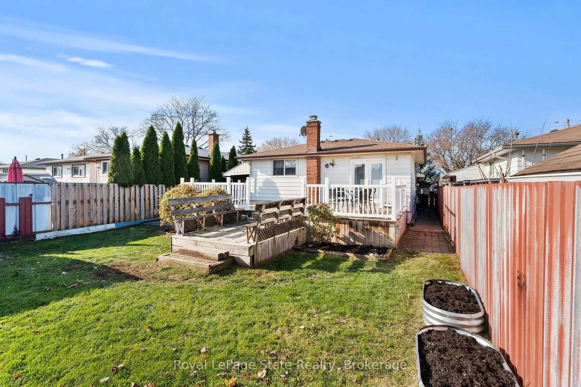 Photo 22 of 215 Berkindale Drive, Hamilton, Riverdale — HOMEH