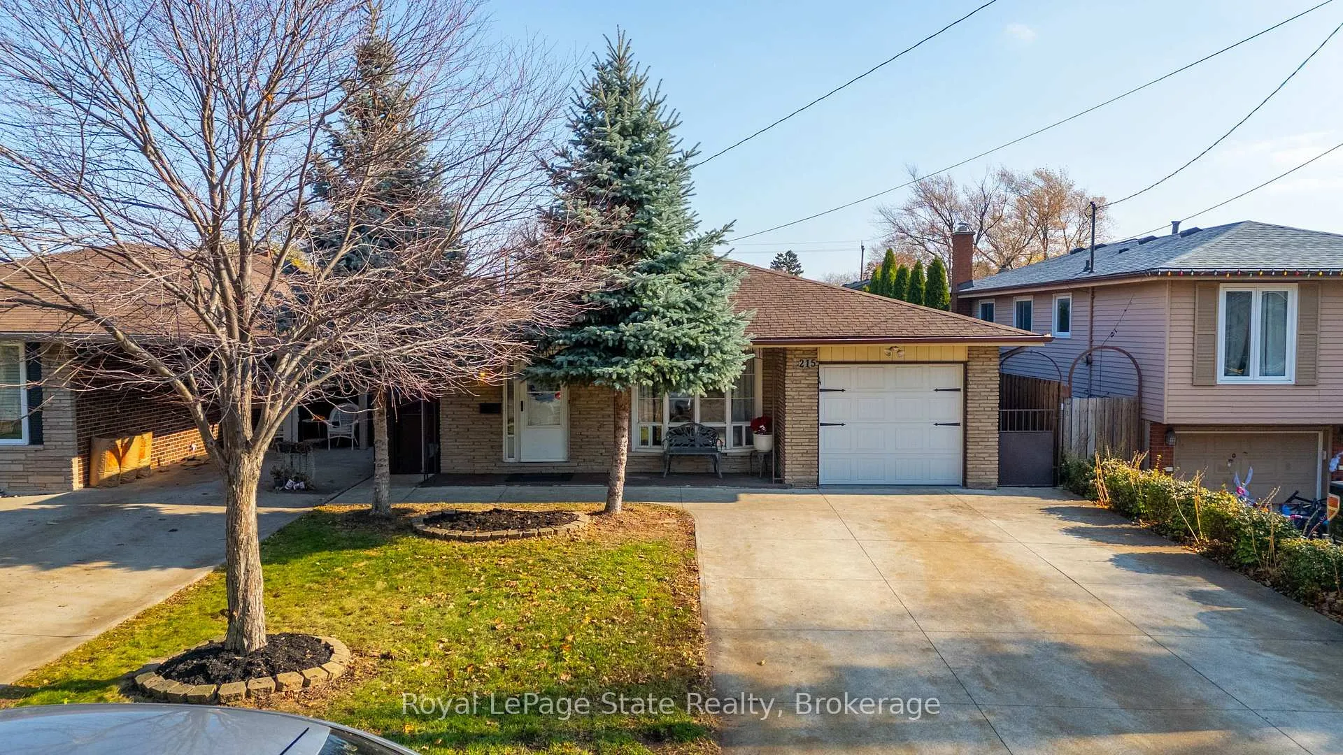 Photo 25 of 215 Berkindale Drive, Hamilton, Riverdale — HOMEH
