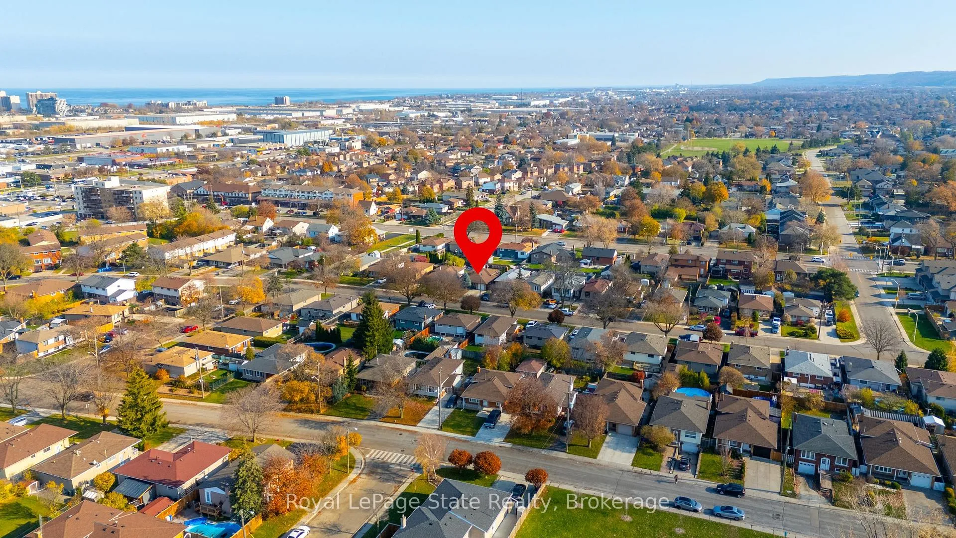 Photo 28 of 215 Berkindale Drive, Hamilton, Riverdale — HOMEH