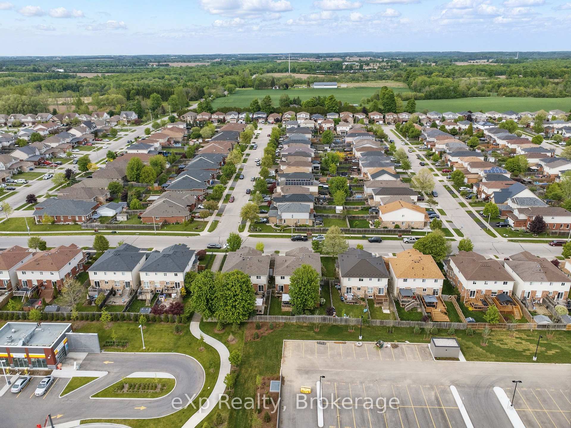 Photo 2 of 216 Severn Drive, Guelph, Grange Road — HOMEH