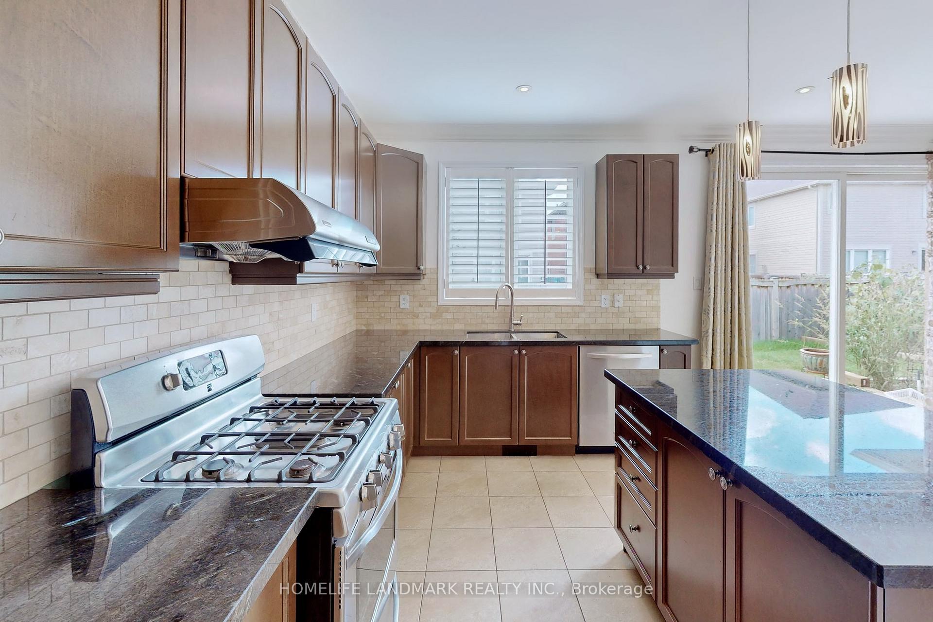 Photo 15 of 942 Drysdale Crescent, Milton, Willmott — HOMEH