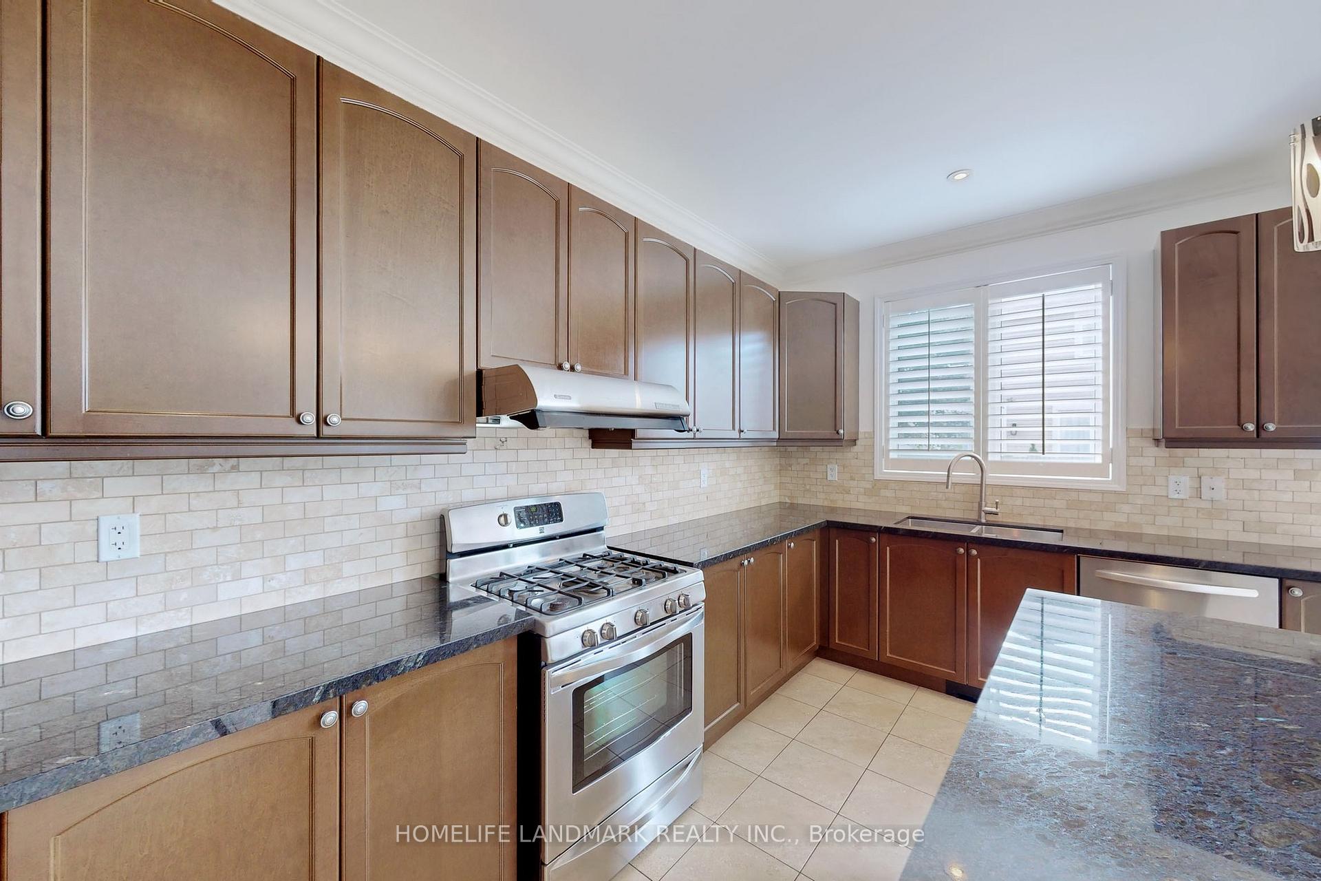 Photo 18 of 942 Drysdale Crescent, Milton, Willmott — HOMEH
