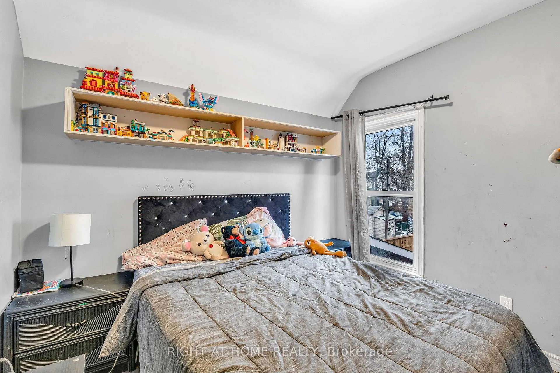 Photo 21 of 207 Lottridge Street, Hamilton, Stipley — HOMEH