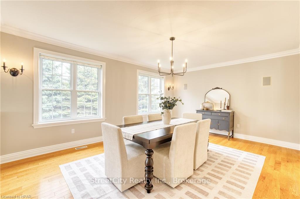 Photo 16 of 13 Harbour Court, Bluewater, Bayfield — HOMEH