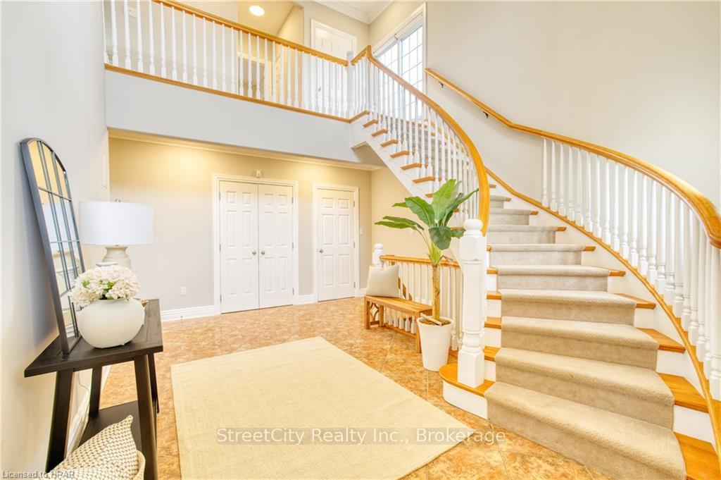 Photo 17 of 13 Harbour Court, Bluewater, Bayfield — HOMEH