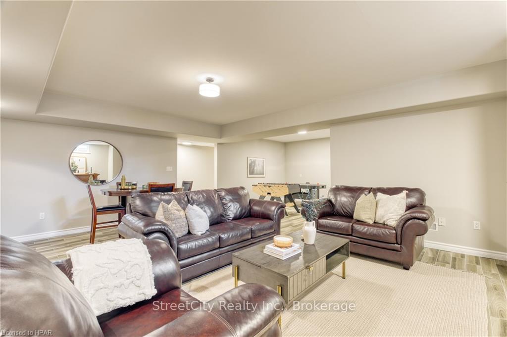 Photo 27 of 13 Harbour Court, Bluewater, Bayfield — HOMEH