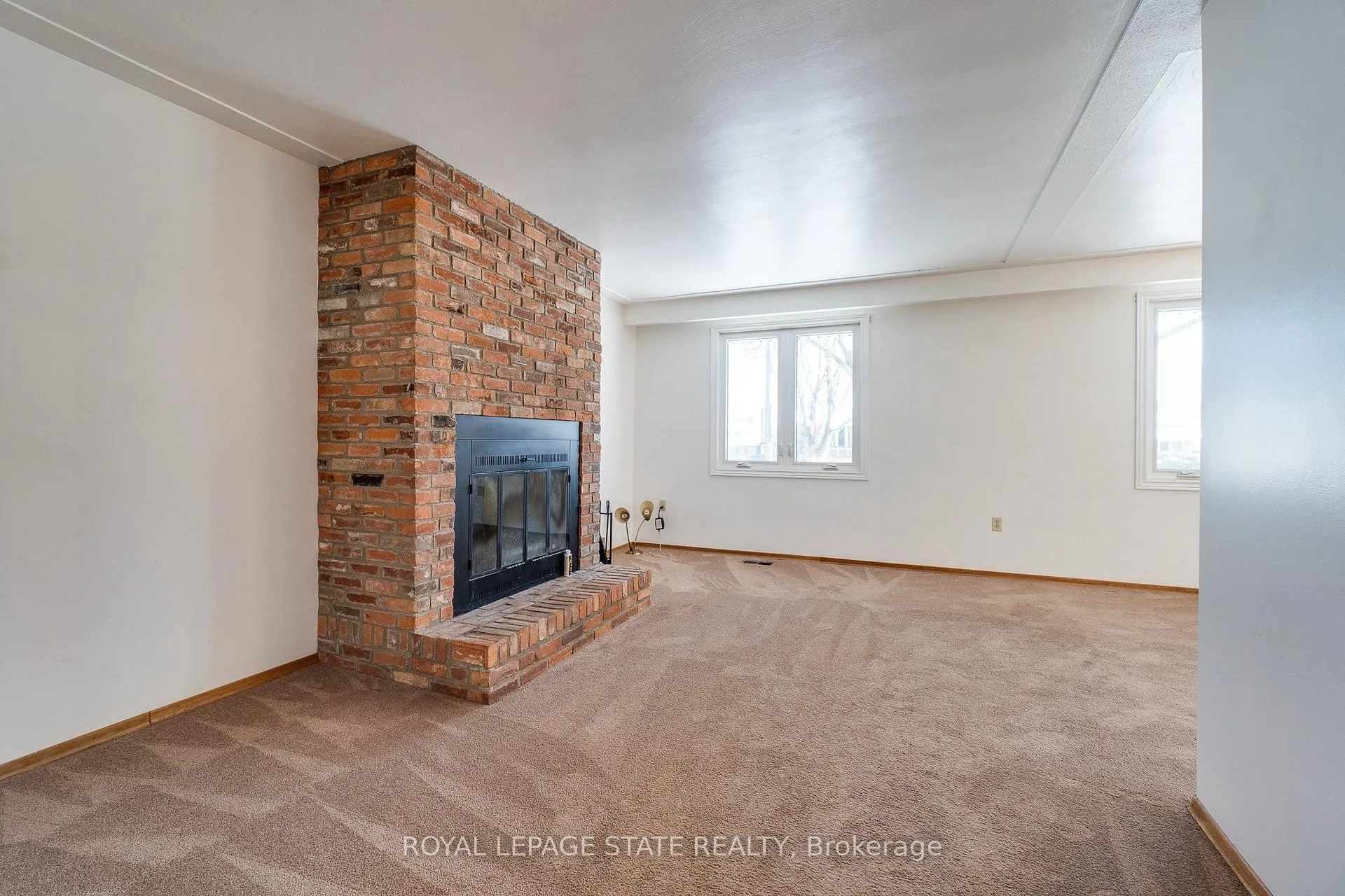 Photo 9 of 286 West 18th Street, Hamilton, Rolston — HOMEH