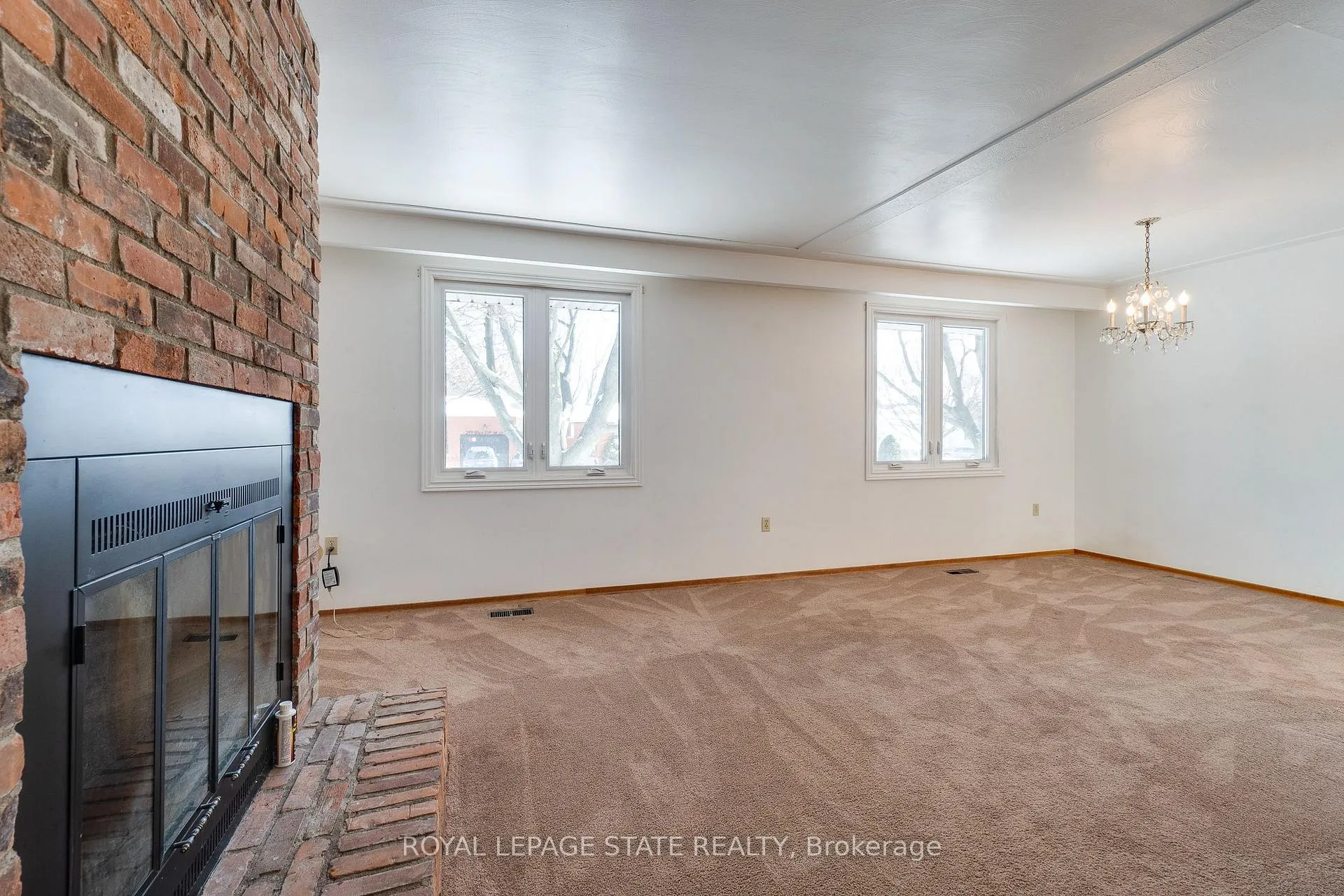 Photo 12 of 286 West 18th Street, Hamilton, Rolston — HOMEH