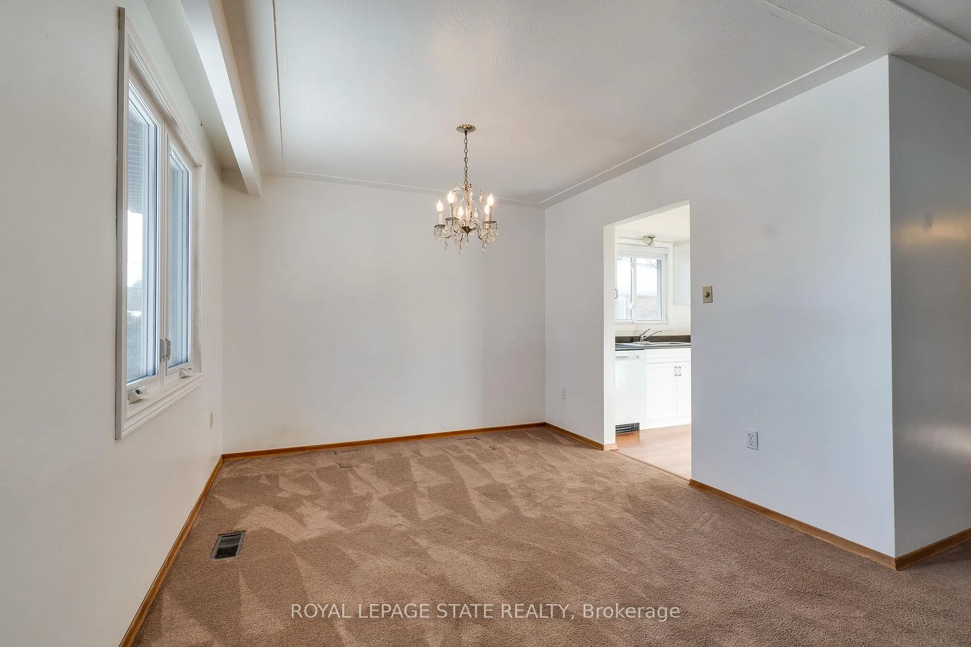 Photo 14 of 286 West 18th Street, Hamilton, Rolston — HOMEH