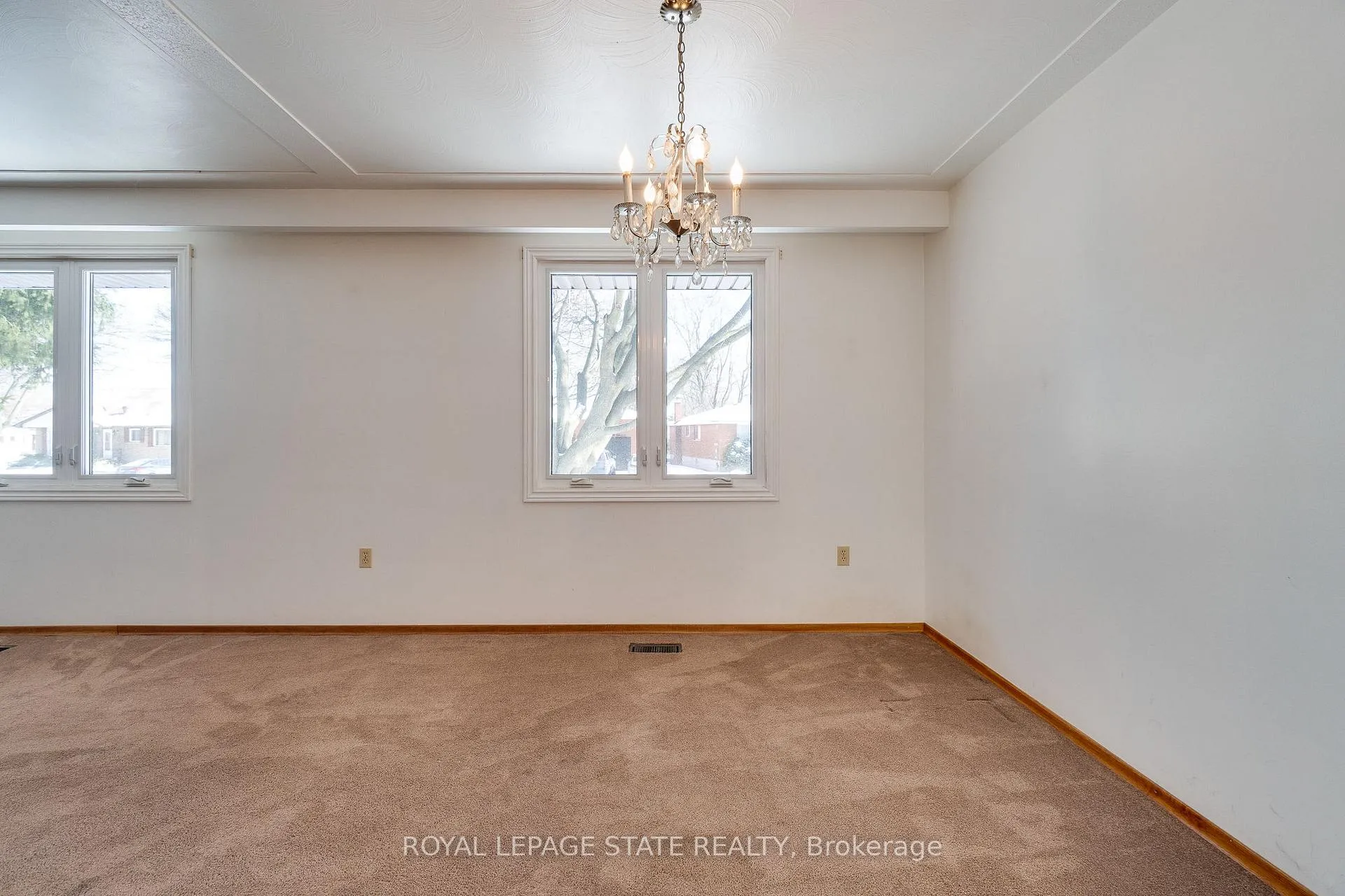 Photo 15 of 286 West 18th Street, Hamilton, Rolston — HOMEH