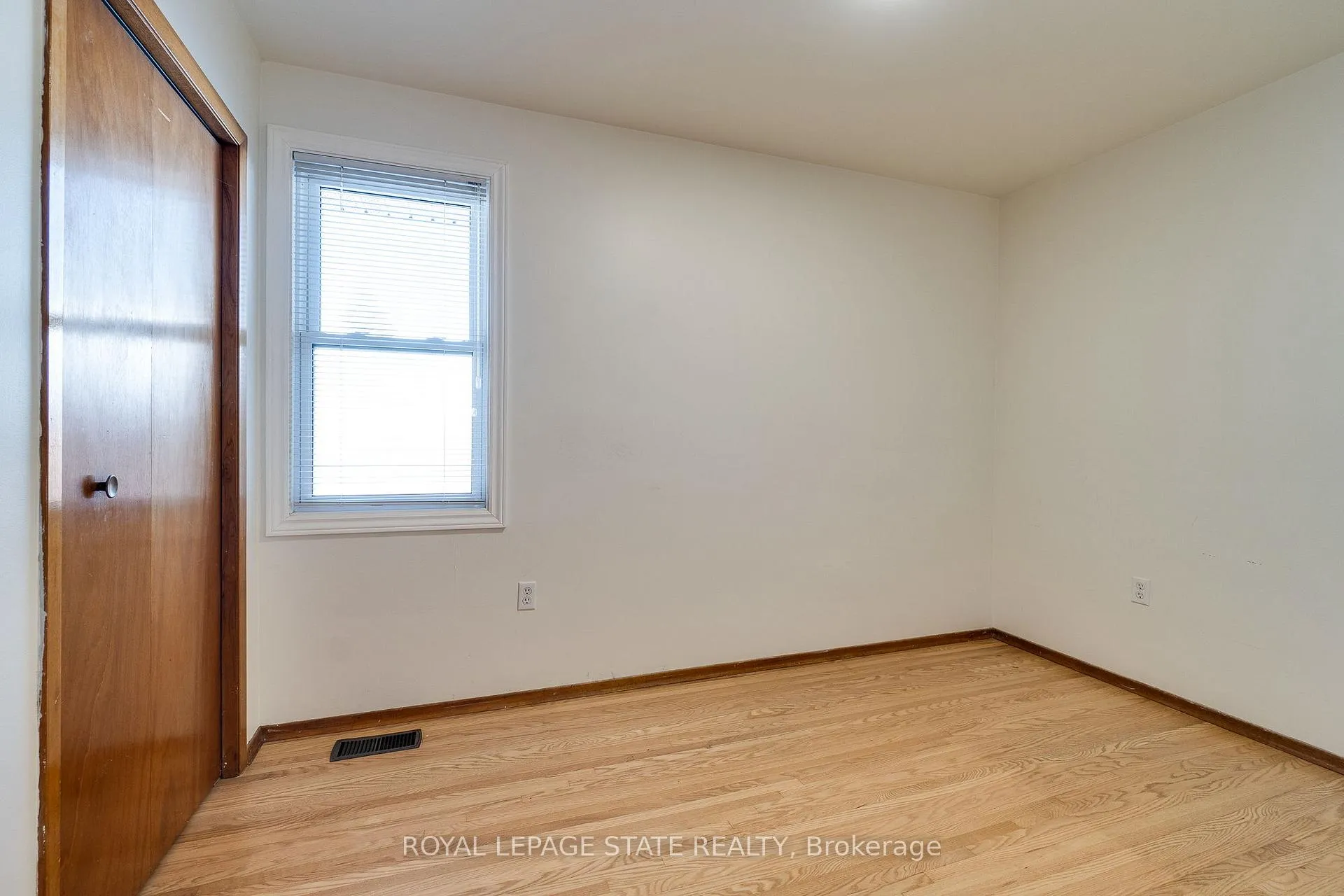 Photo 27 of 286 West 18th Street, Hamilton, Rolston — HOMEH