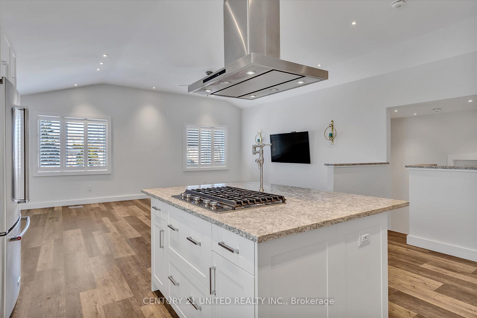 Photo 10 of 4 Andrew Drive, Kawartha Lakes, Lindsay — HOMEH