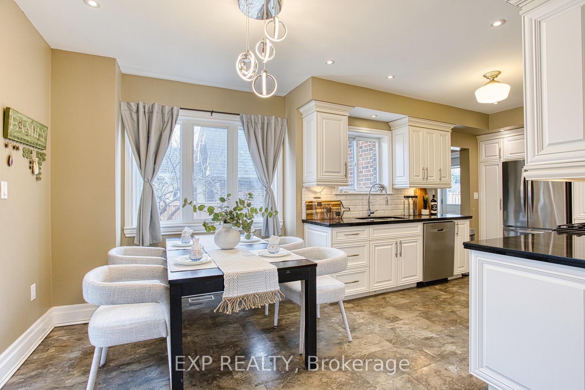 Photo 9 of 202 Central Avenue, Grimsby, Grimsby East — HOMEH
