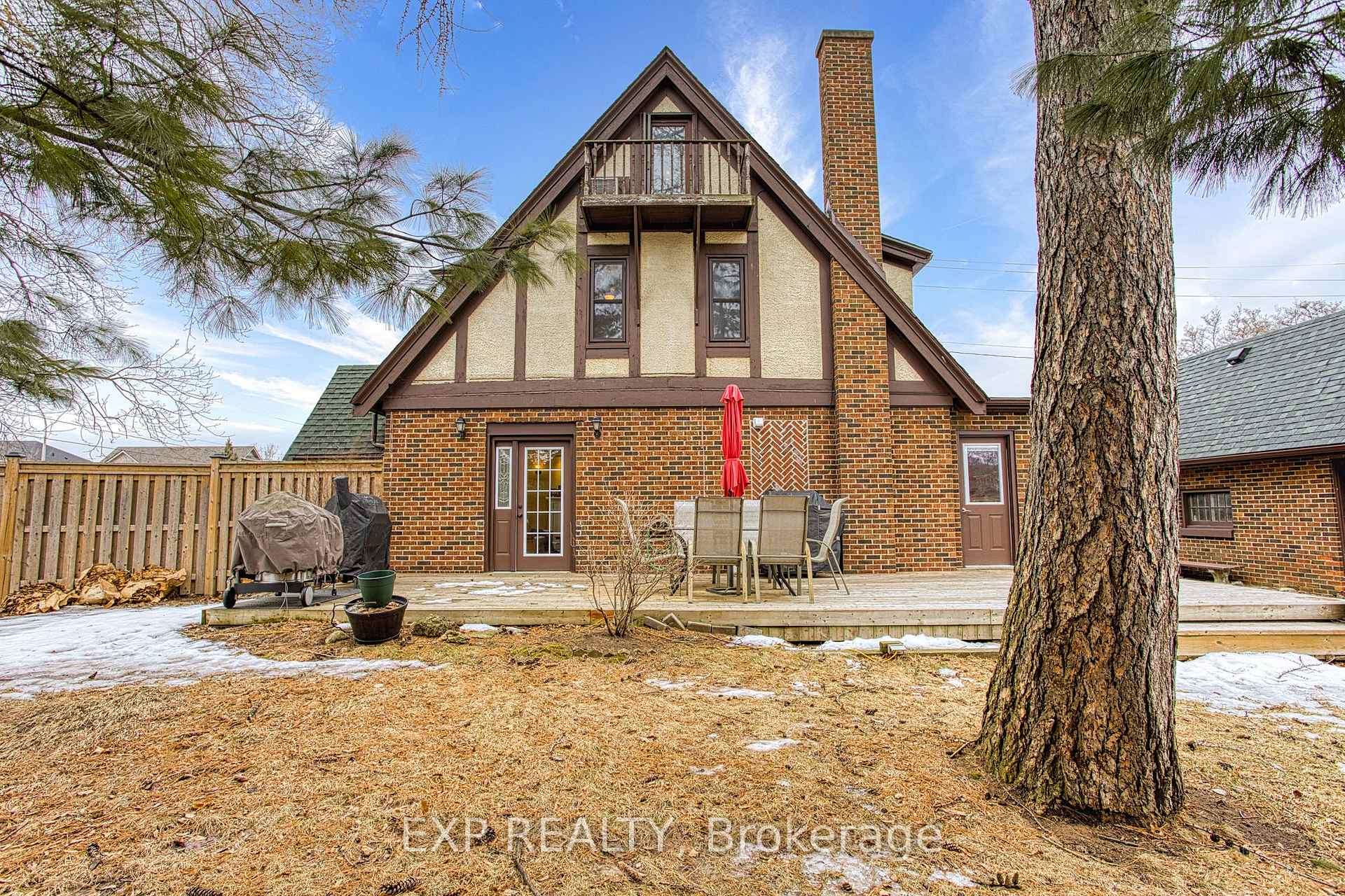 Photo 32 of 202 Central Avenue, Grimsby, Grimsby East — HOMEH
