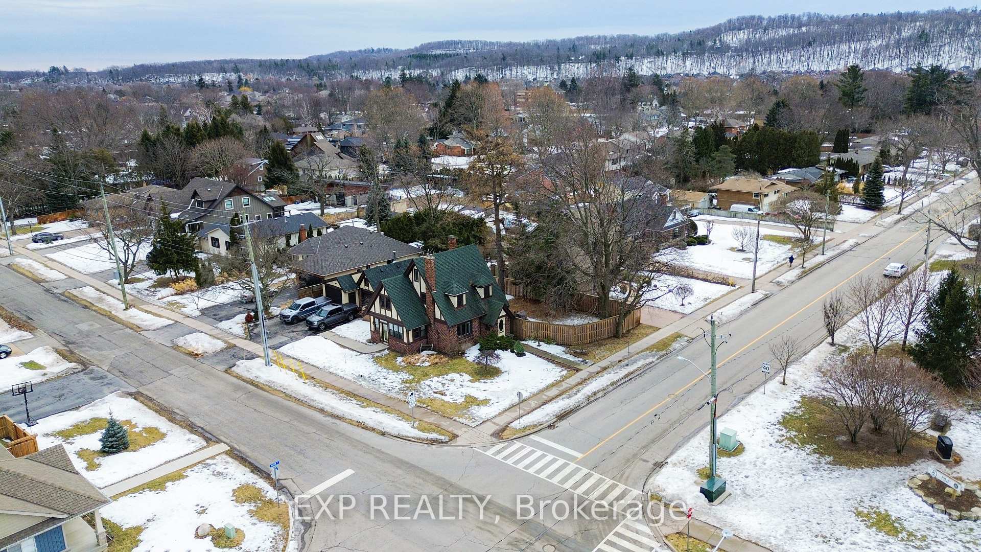 Photo 36 of 202 Central Avenue, Grimsby, Grimsby East — HOMEH