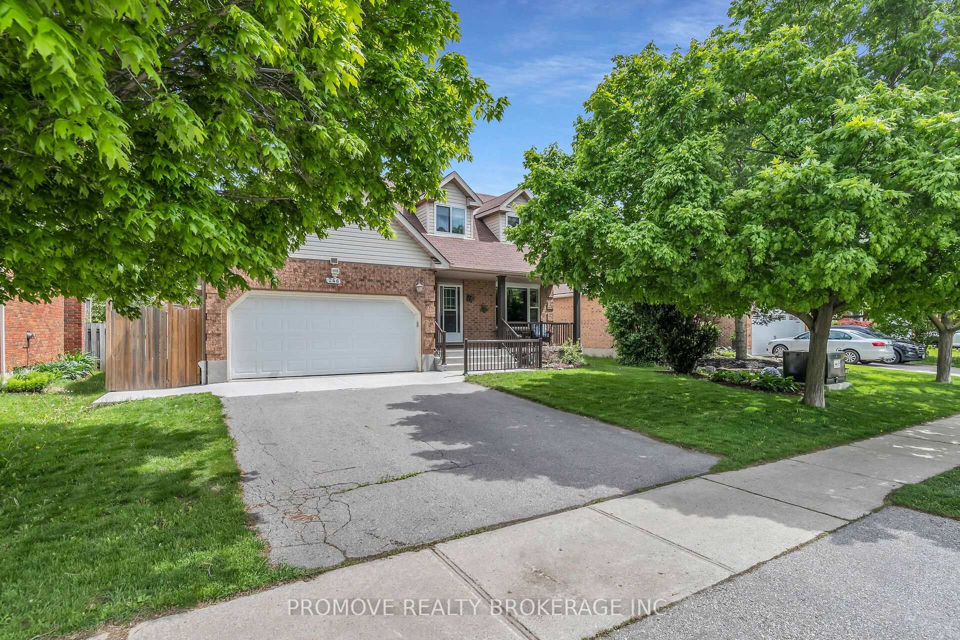 Photo 2 of 246 Elmira Road S, Guelph, Willow West/Sugarbush/West Acres — HOMEH